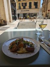 -les-tables-de-la-fontaine-686baeec847a0