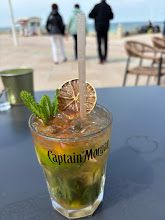 cafe-de-la-plage-686b7780b4874