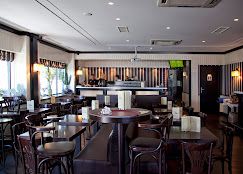 cafe-de-la-plage-686b9537189ea